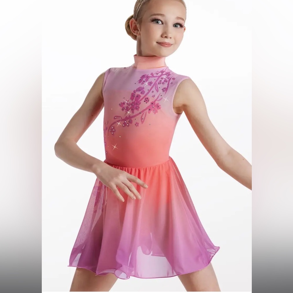 Weismann SA, excellent condition. Worn 3 min on stage